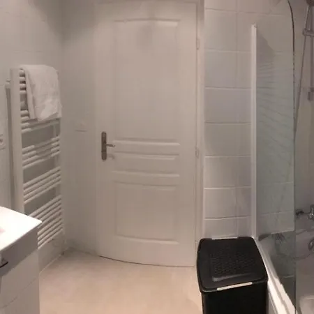 2 Apartment *